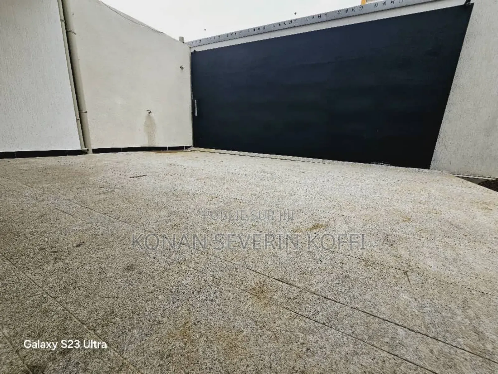 4chbre Duplex dans La Maison Idéale, Cocody à Vendre