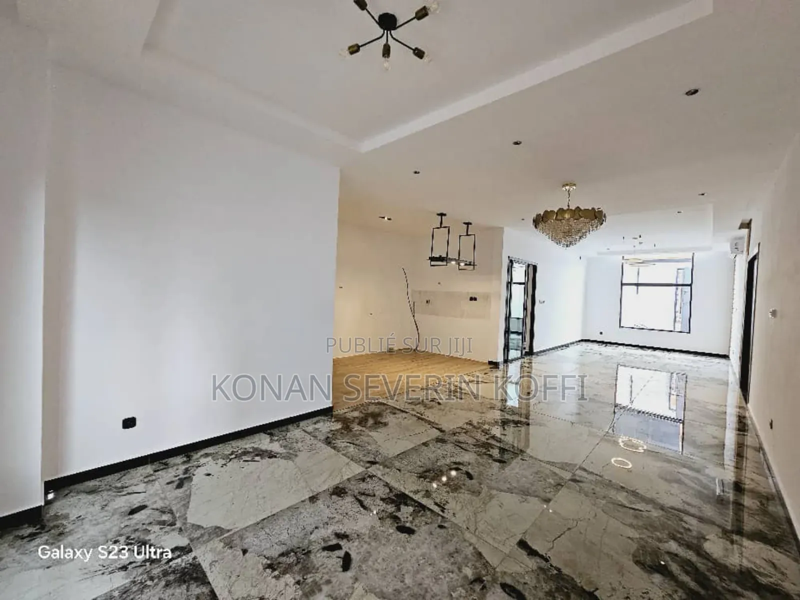 4chbre Duplex dans La Maison Idéale, Cocody à Vendre