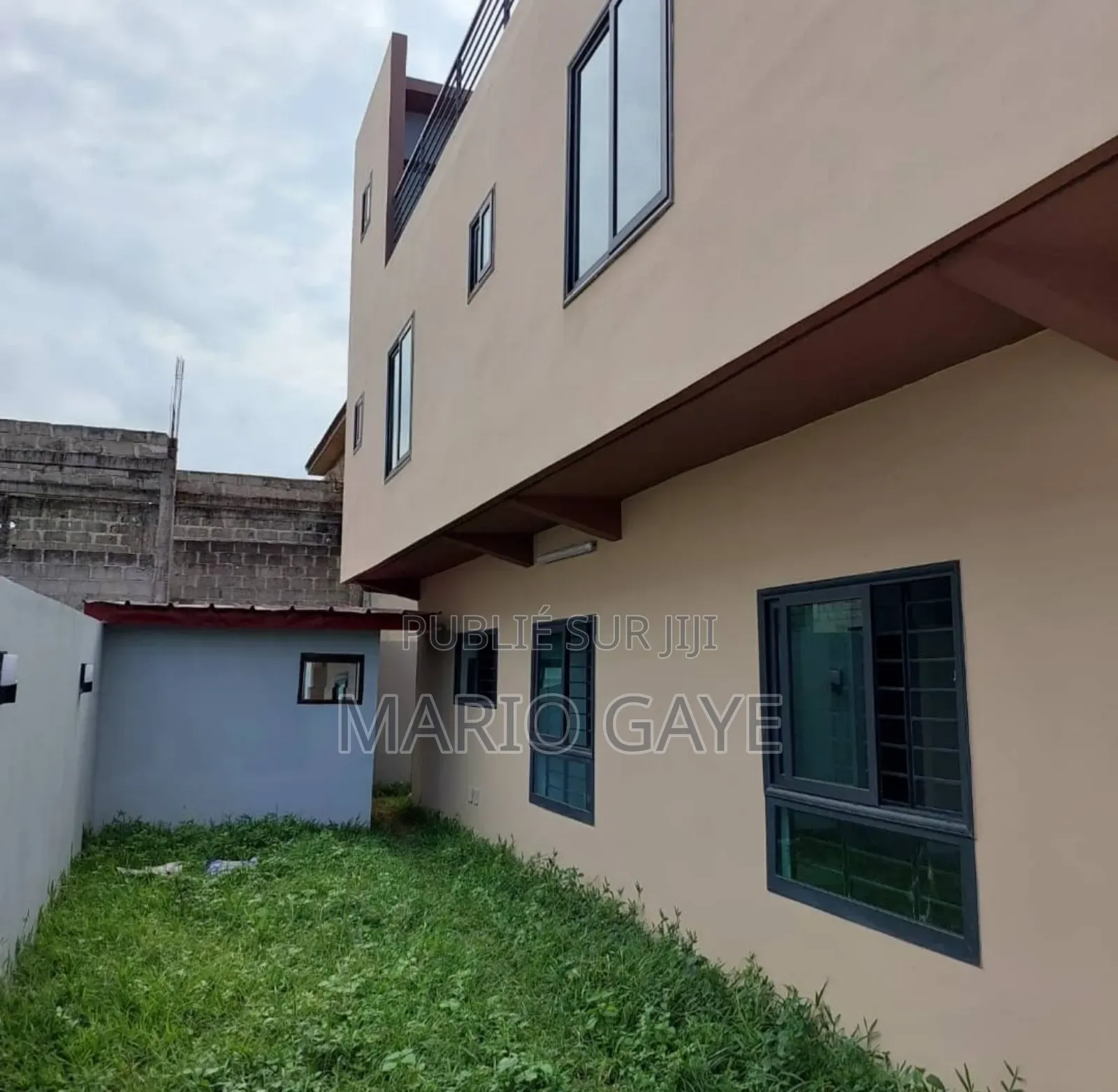 10chbre Duplex dans Mario, Cocody à Vendre