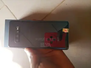 Neuf Samsung Galaxy S10 Plus 512 GB Noir