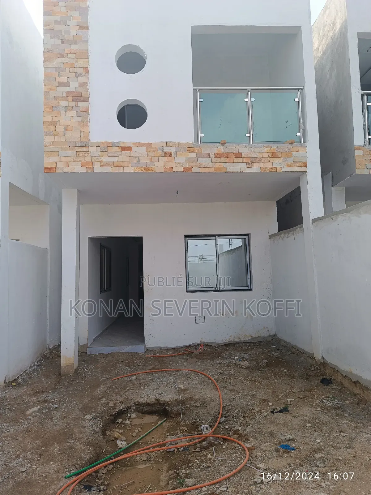 4chbre Duplex dans Villa Duplex, Cocody à Vendre