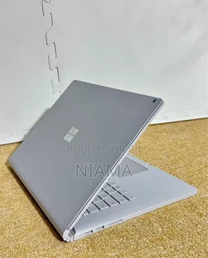 New Microsoft Surface Book 8GB Intel Core I5 SSD 256GB