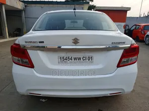 New Suzuki Dzire 2023 Gris