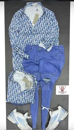 Complet Homme Chic Et Élégant De Qualité