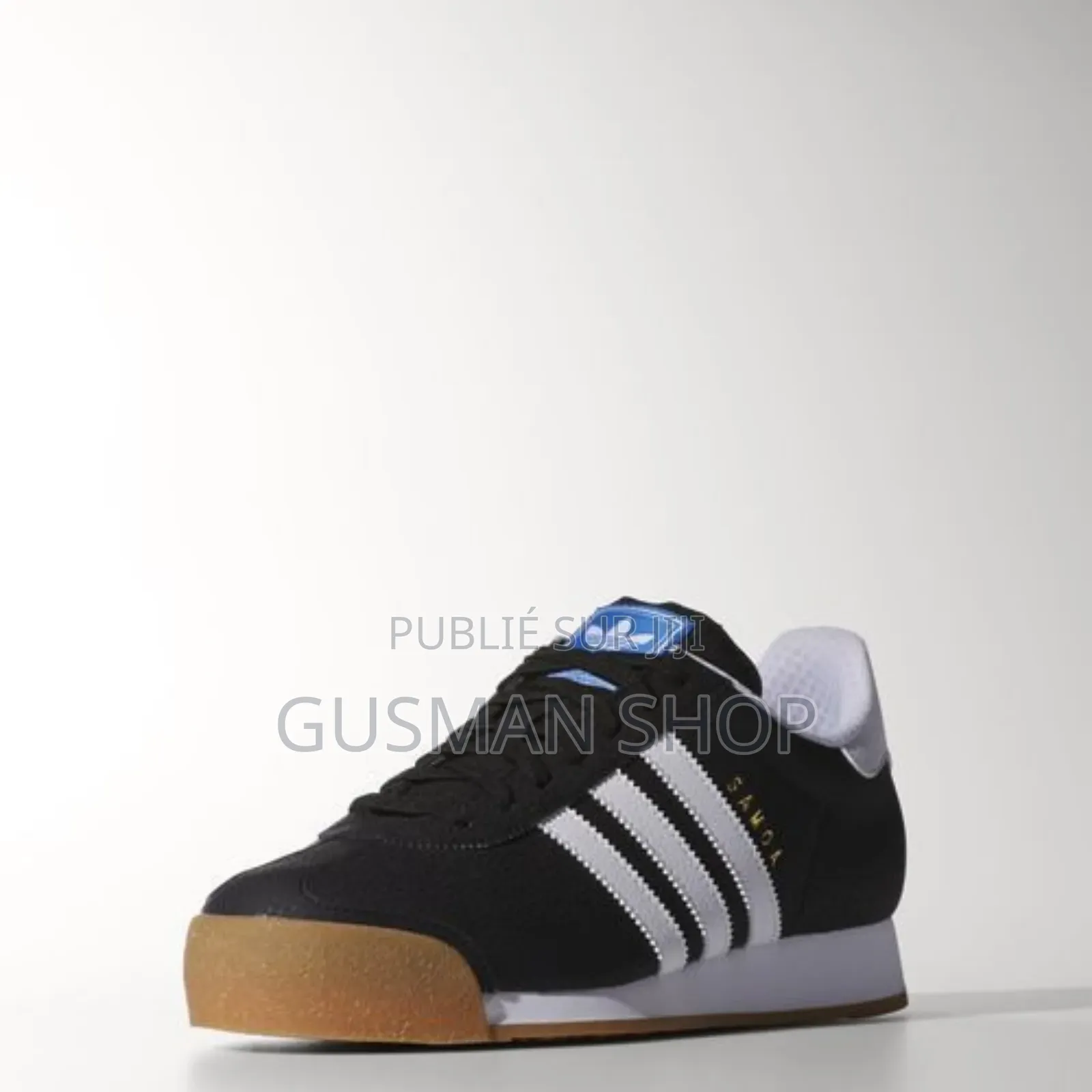 Paires De Chaussures