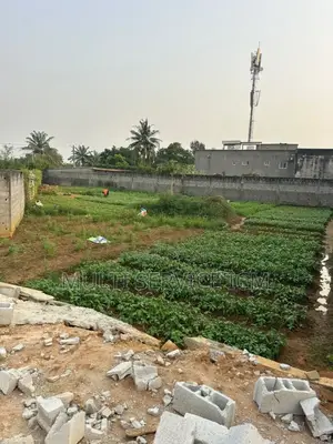 Terrain 920m2