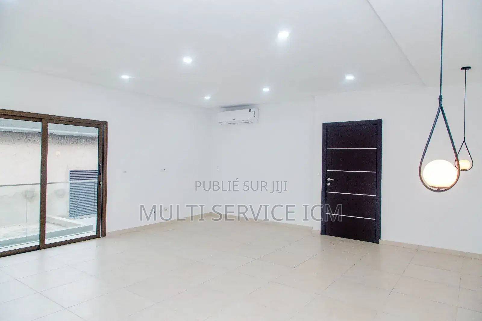 8chbre Duplex dans Ismaël Coulibaly, Cocody à Louer