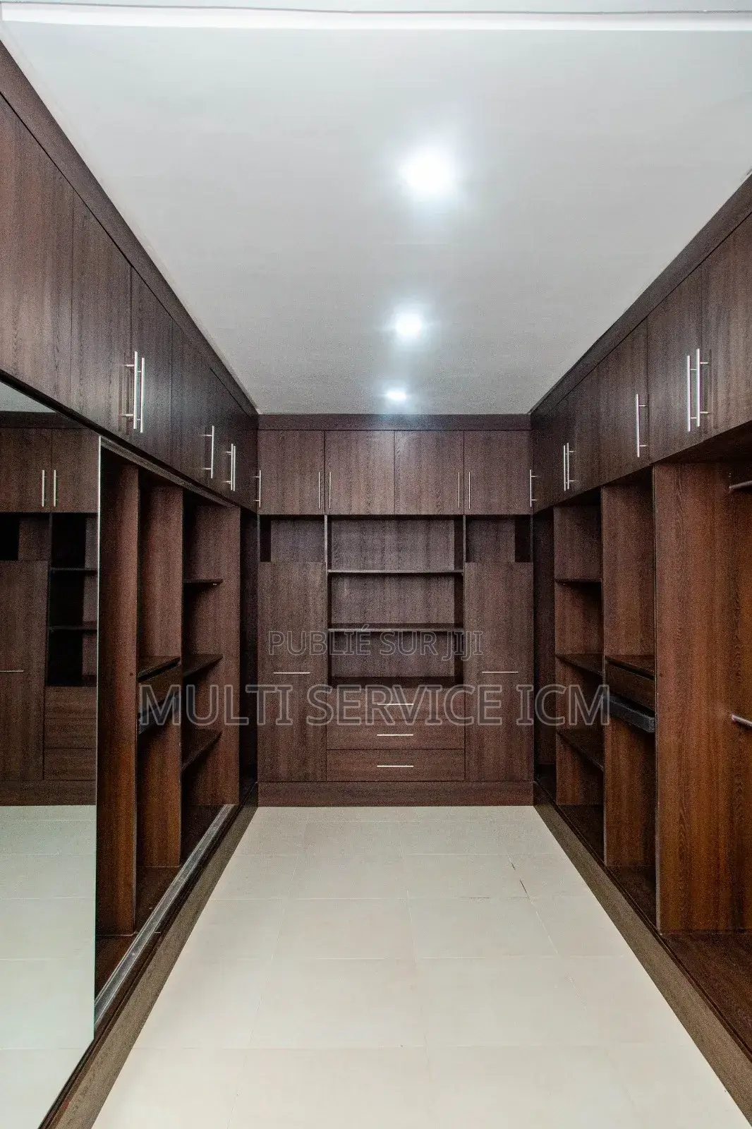 8chbre Duplex dans Ismaël Coulibaly, Cocody à Louer