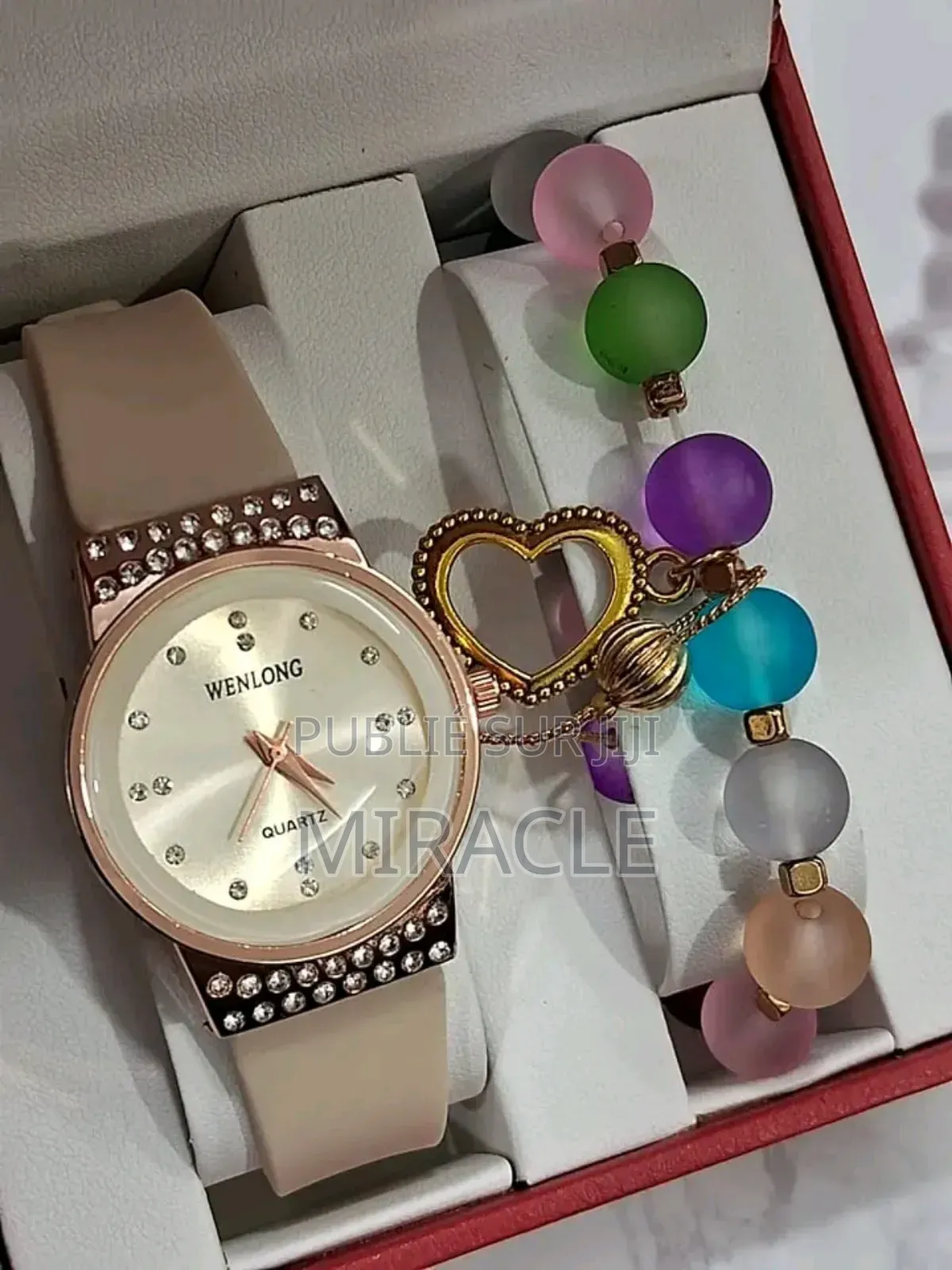 Montre Et Bracelet, Deux en 1. Qualité Irréprochable ! 