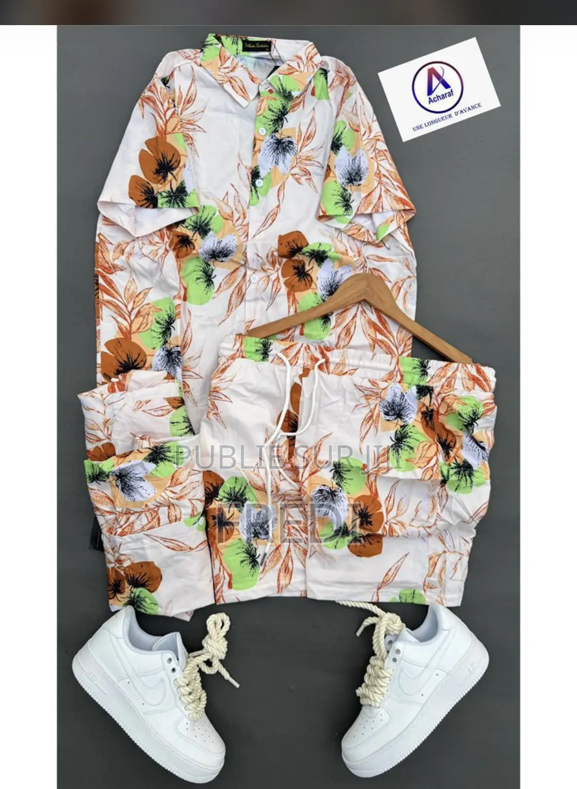 Complet Homme Chic Et Élégant