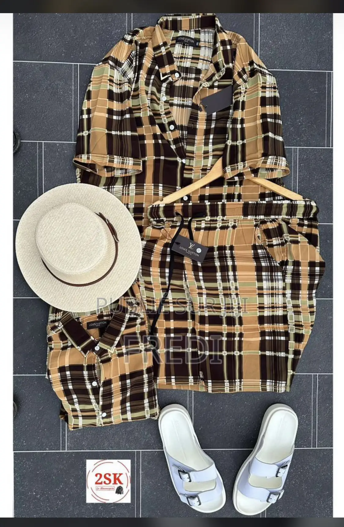 Complet Homme Chic Et Élégant