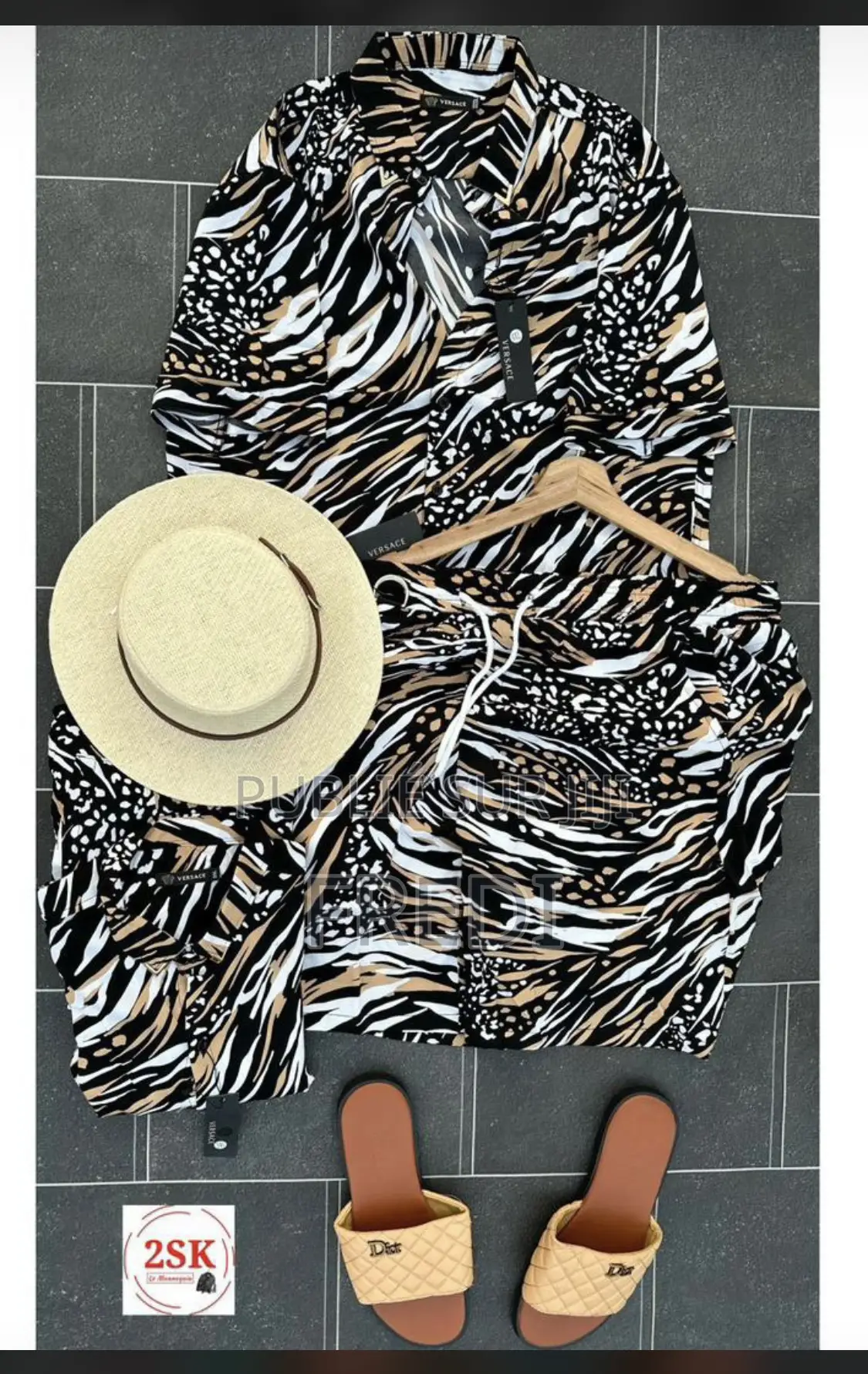 Complet Homme Chic Et Élégant