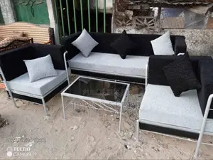 Photo - Solide, Confortable , Élégant Et Moins Cher N