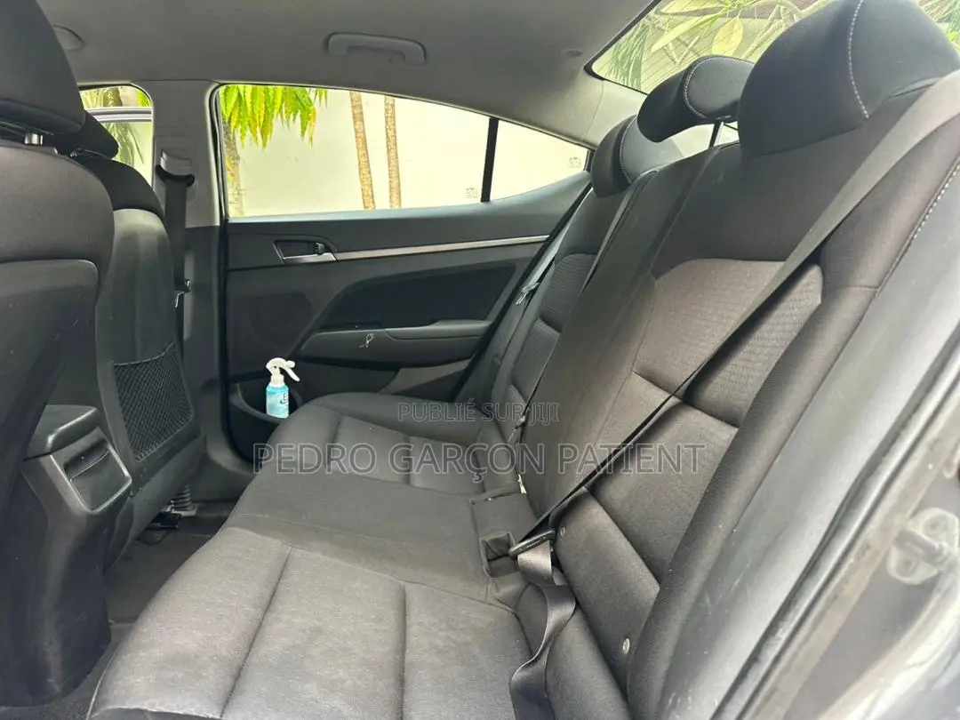 Hyundai Elantra 2017 Beige