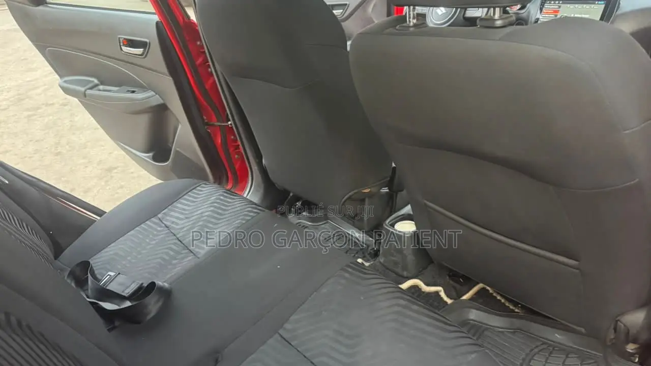 Suzuki Swift 2022 Rouge