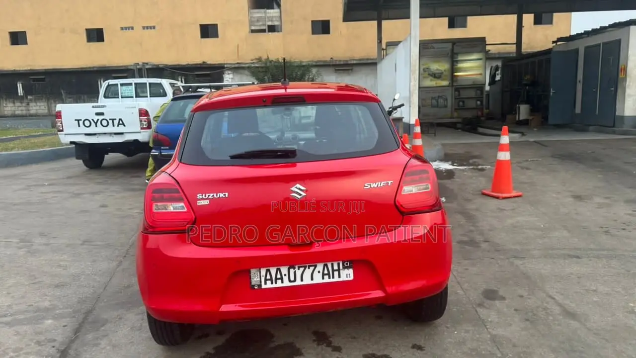 Suzuki Swift 2022 Rouge