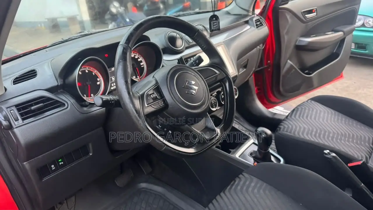 Suzuki Swift 2022 Rouge