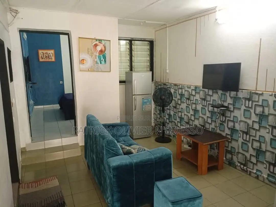 Furnished 1chbre Maison dans Maison Basse Meublée à Louer