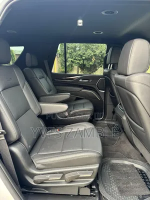 Cadillac Escalade 2023 Beige