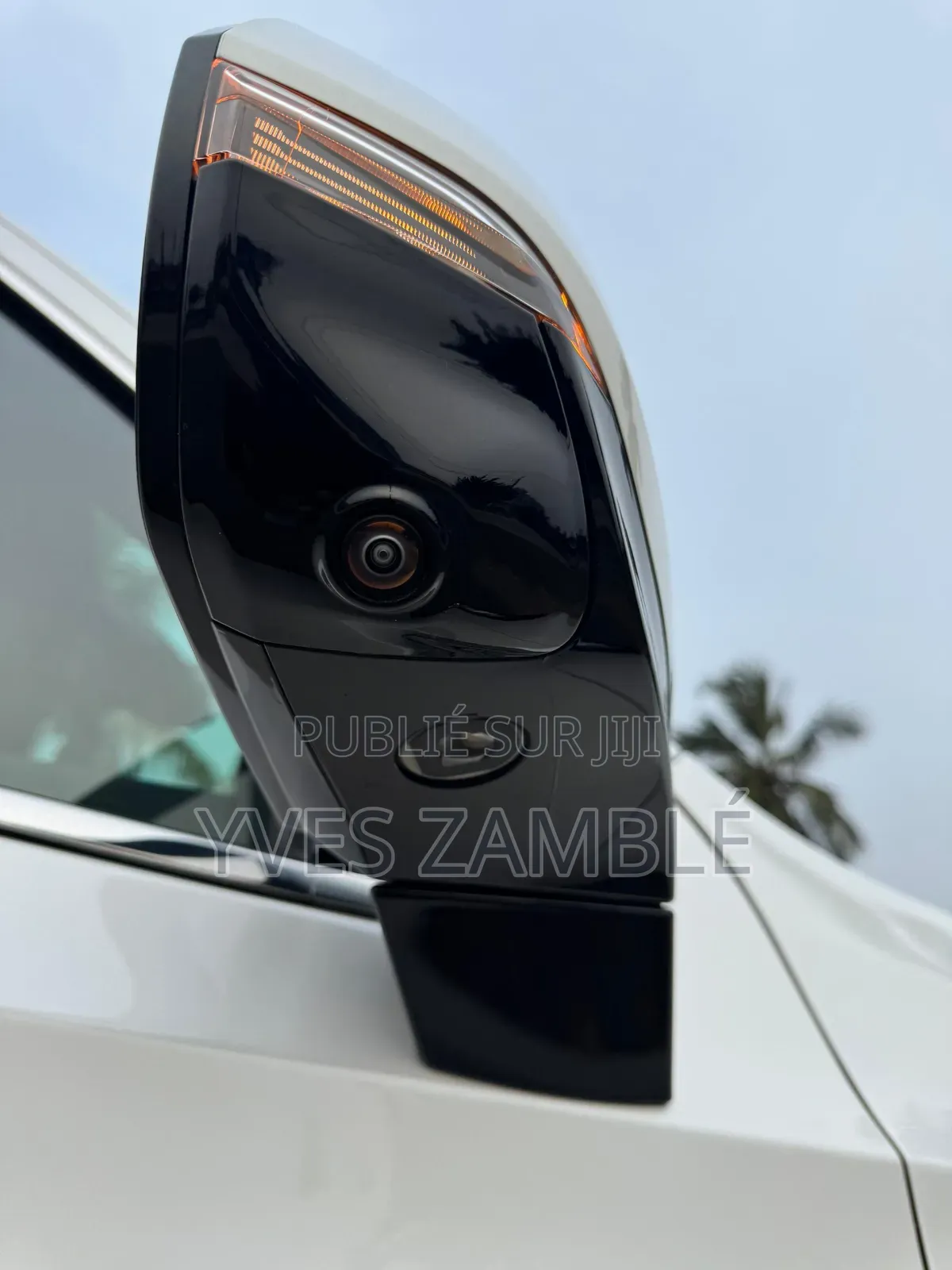 Cadillac Escalade 2023 Beige