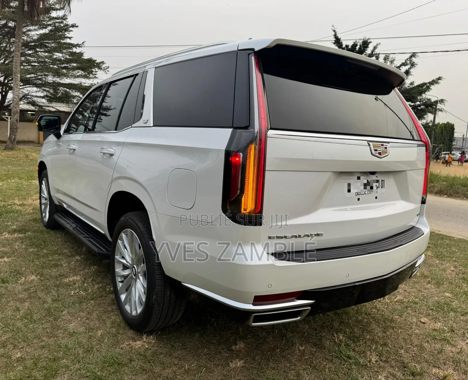 Cadillac Escalade 2023 Beige