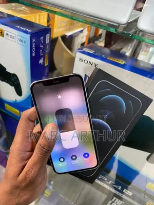 New Pomme iPhone 12 Pro 128 GB Blanc