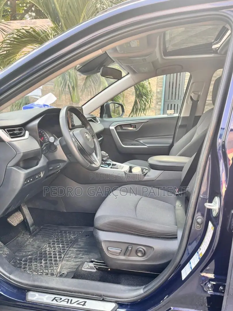 Toyota RAV4 2020 Bleu