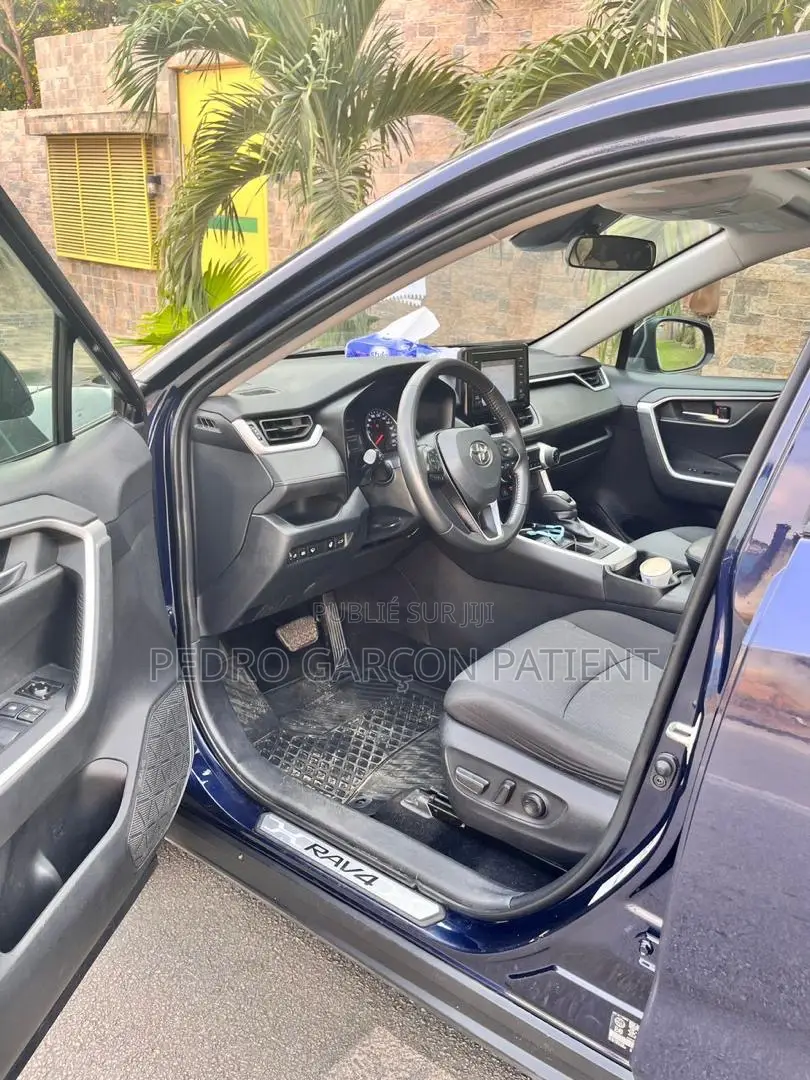 Toyota RAV4 2020 Bleu