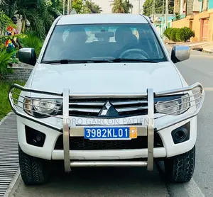 Mitsubishi L200 2015 Blanc