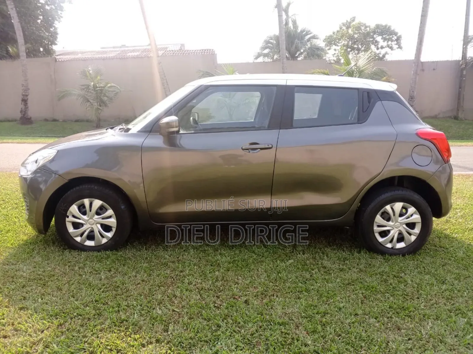 Suzuki Swift 2022 Gris