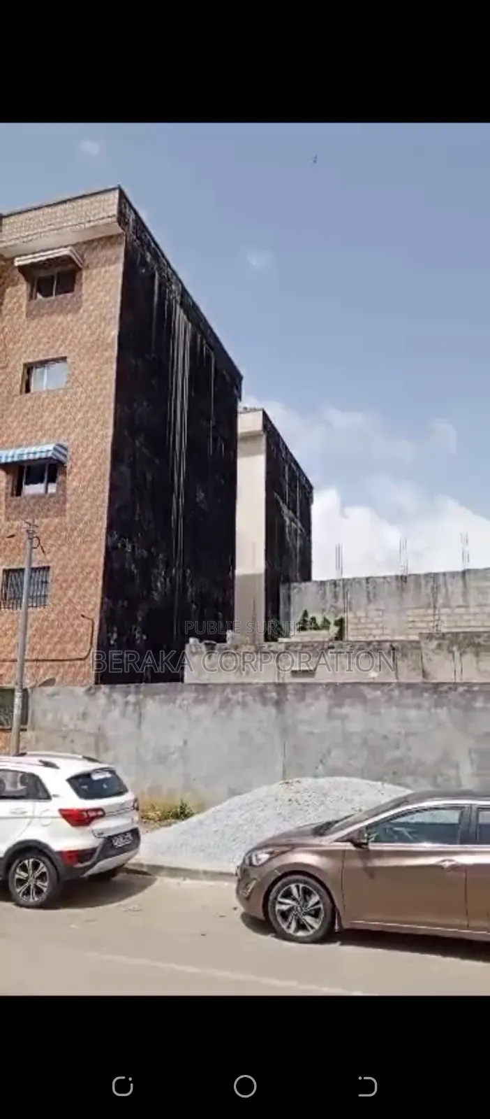 3chbre Appartement dans Beraka Corporation, Cocody à Vendre