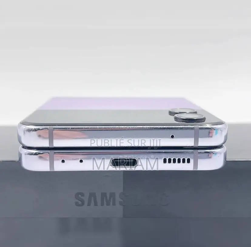 New Samsung Galaxy Z Flip4 256 GB Violet