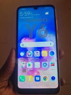 Photo - Huawei Y6 2019 32 GB Doré