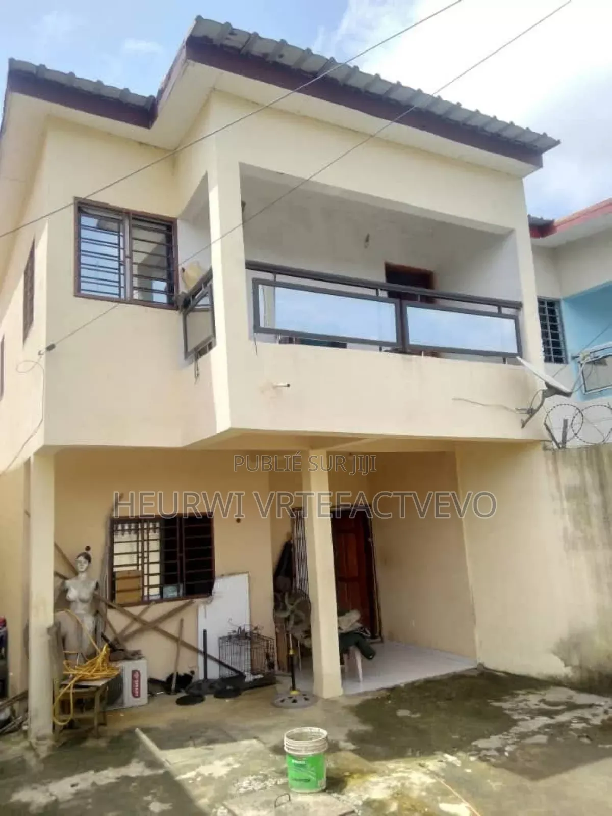 3chbre Duplex dans Yozalem Business, Cocody à Vendre