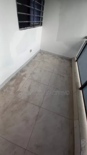 3chbre Duplex dans Yozalem Business, Cocody à Vendre
