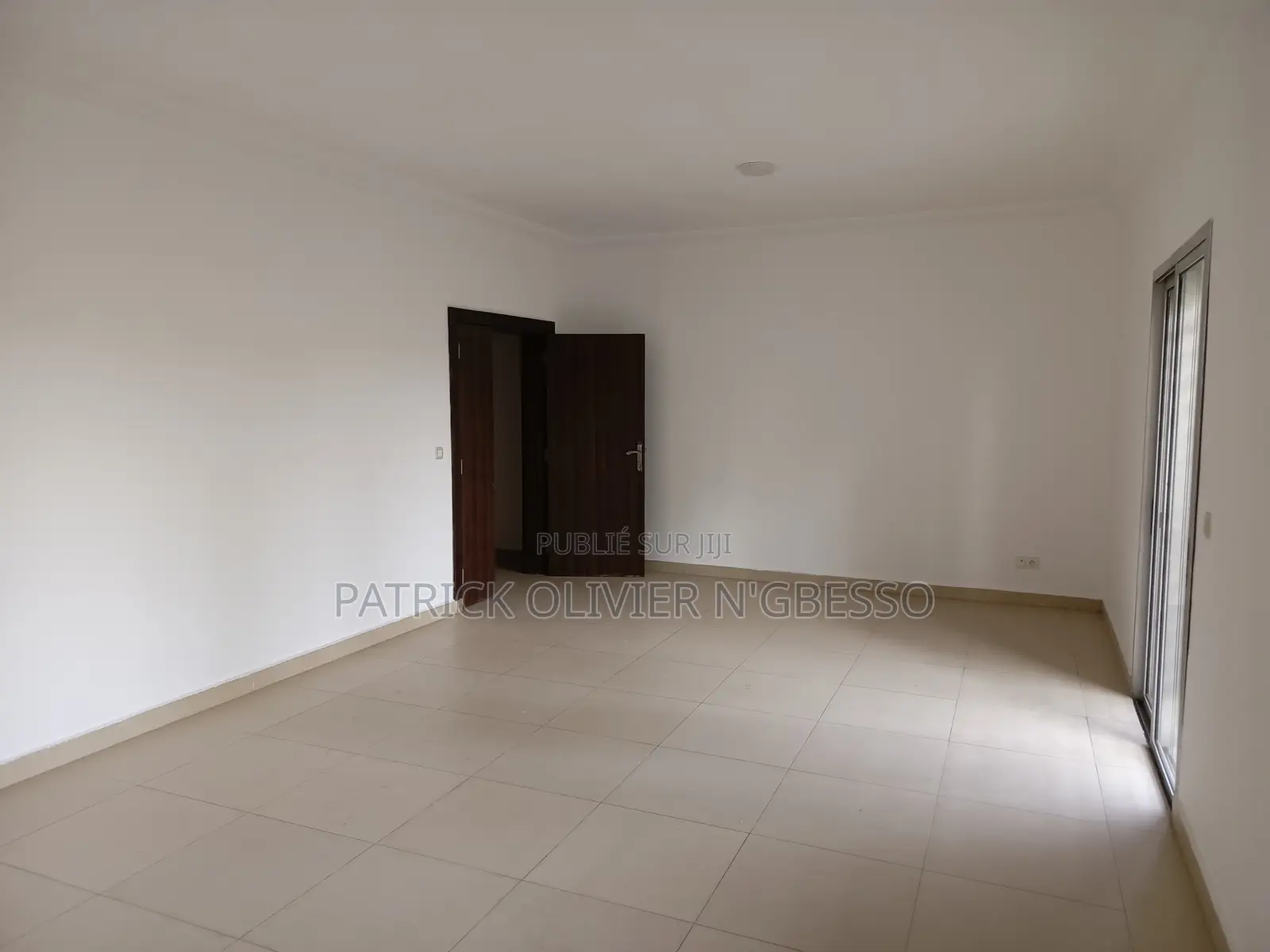 3chbre Appartement dans Appartement 4 Pièces, Cocody à Louer