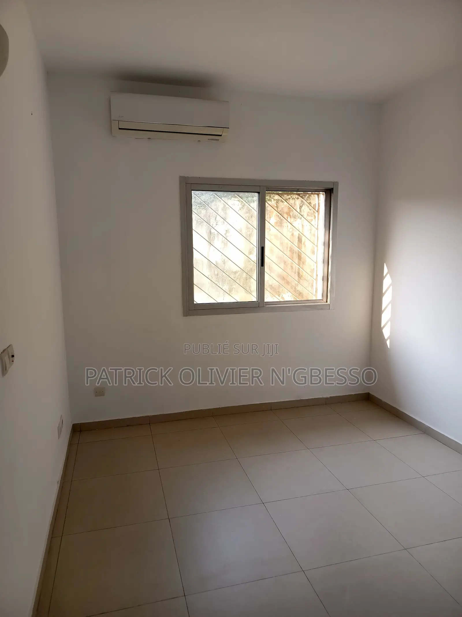 3chbre Appartement dans Appartement 4 Pièces, Cocody à Louer