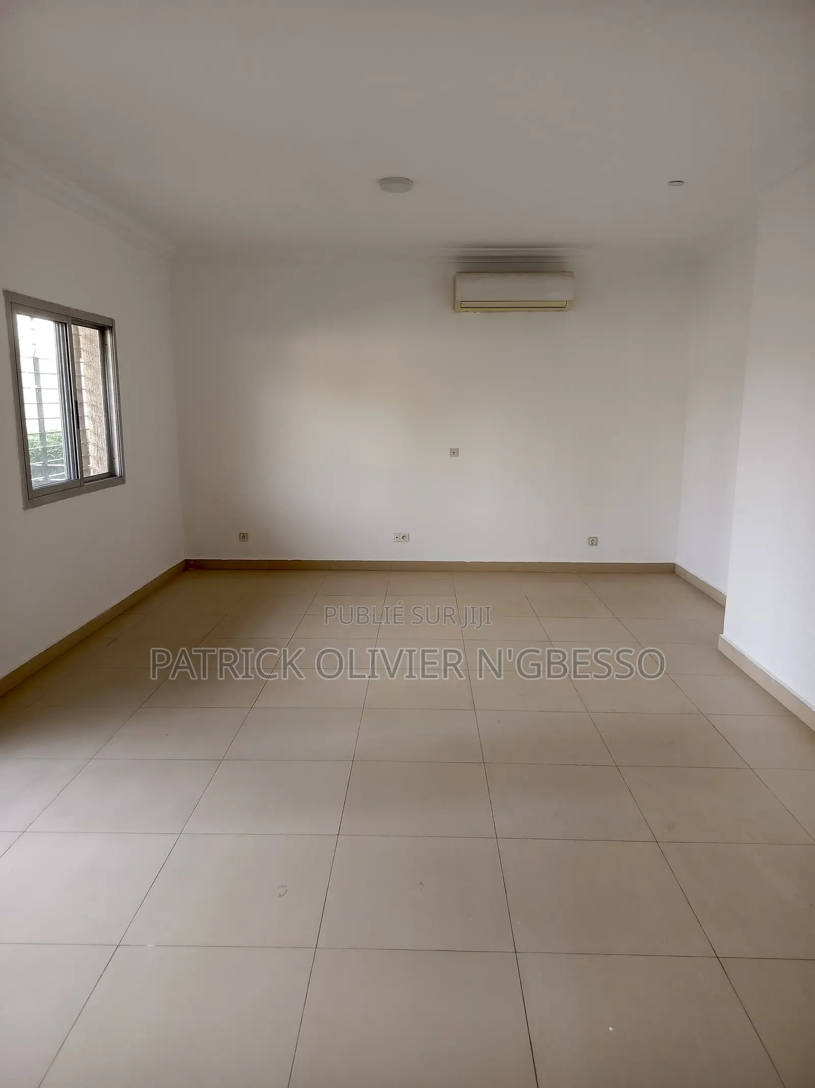 3chbre Appartement dans Appartement 4 Pièces, Cocody à Louer