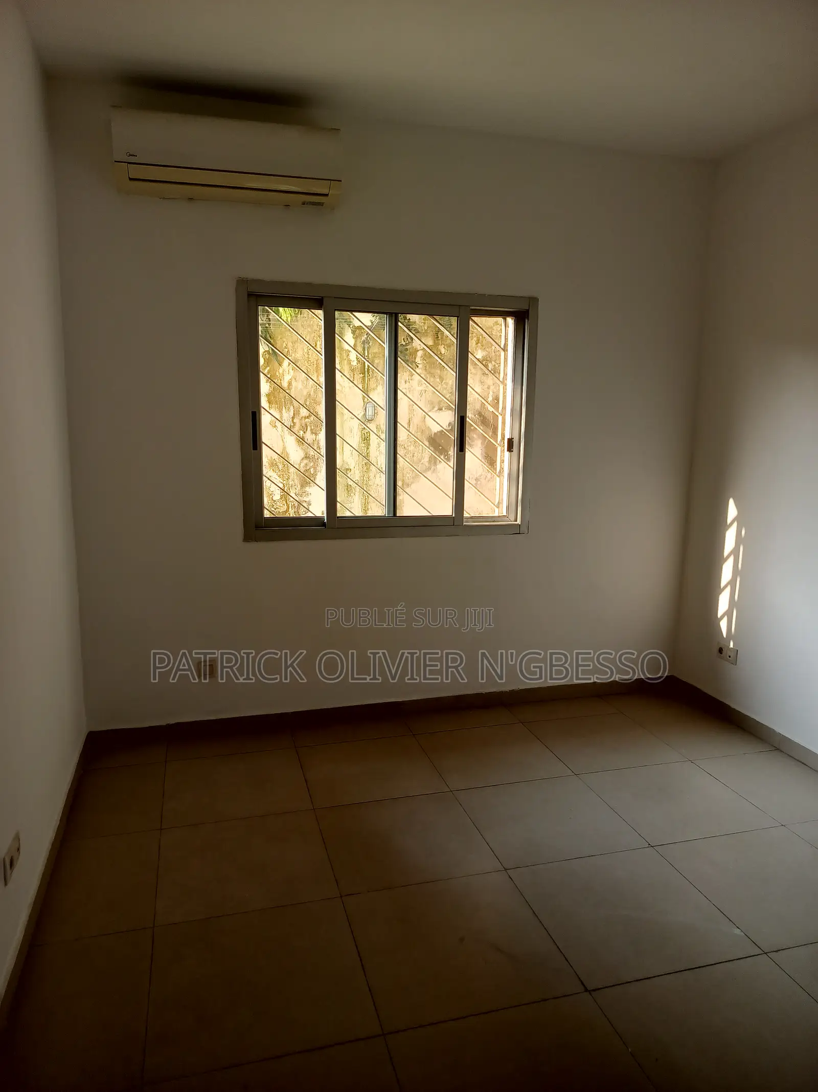 3chbre Appartement dans Appartement 4 Pièces, Cocody à Louer