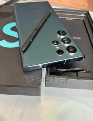 Photo - New Samsung Galaxy S22 Ultra 256 GB Black