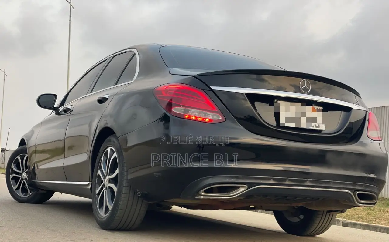 Mercedes-Benz C300 2020 Noir