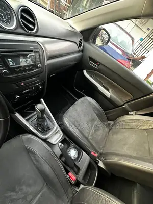 Suzuki Vitara 2018 Bleu