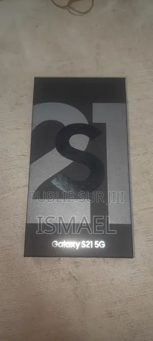 Photo - New Samsung Galaxy S21 5G 128 GB Noir