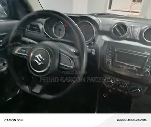 Suzuki Swift 2021 Blanc cassé