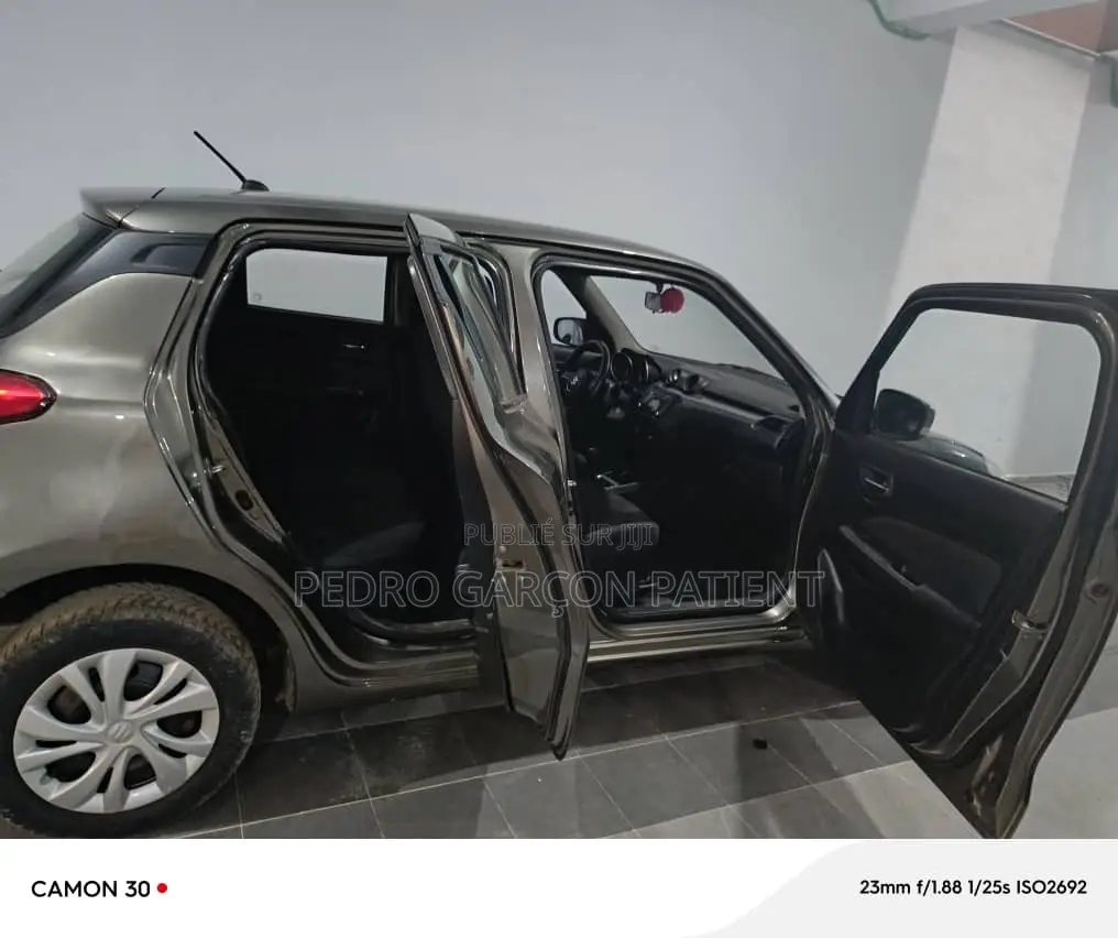 Suzuki Swift 2021 Blanc cassé