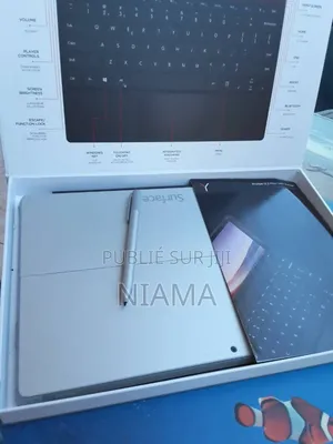 New Microsoft Surface Pro 8GB Intel Core I5 SSD 256GB