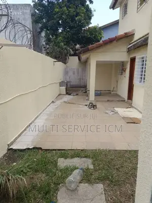 4chbre Duplex dans Icm, Cocody à Louer