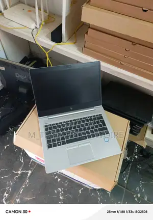 Ordinateur portable HP EliteBook 830 G5 16GB Intel Core i5 SSD 512GB