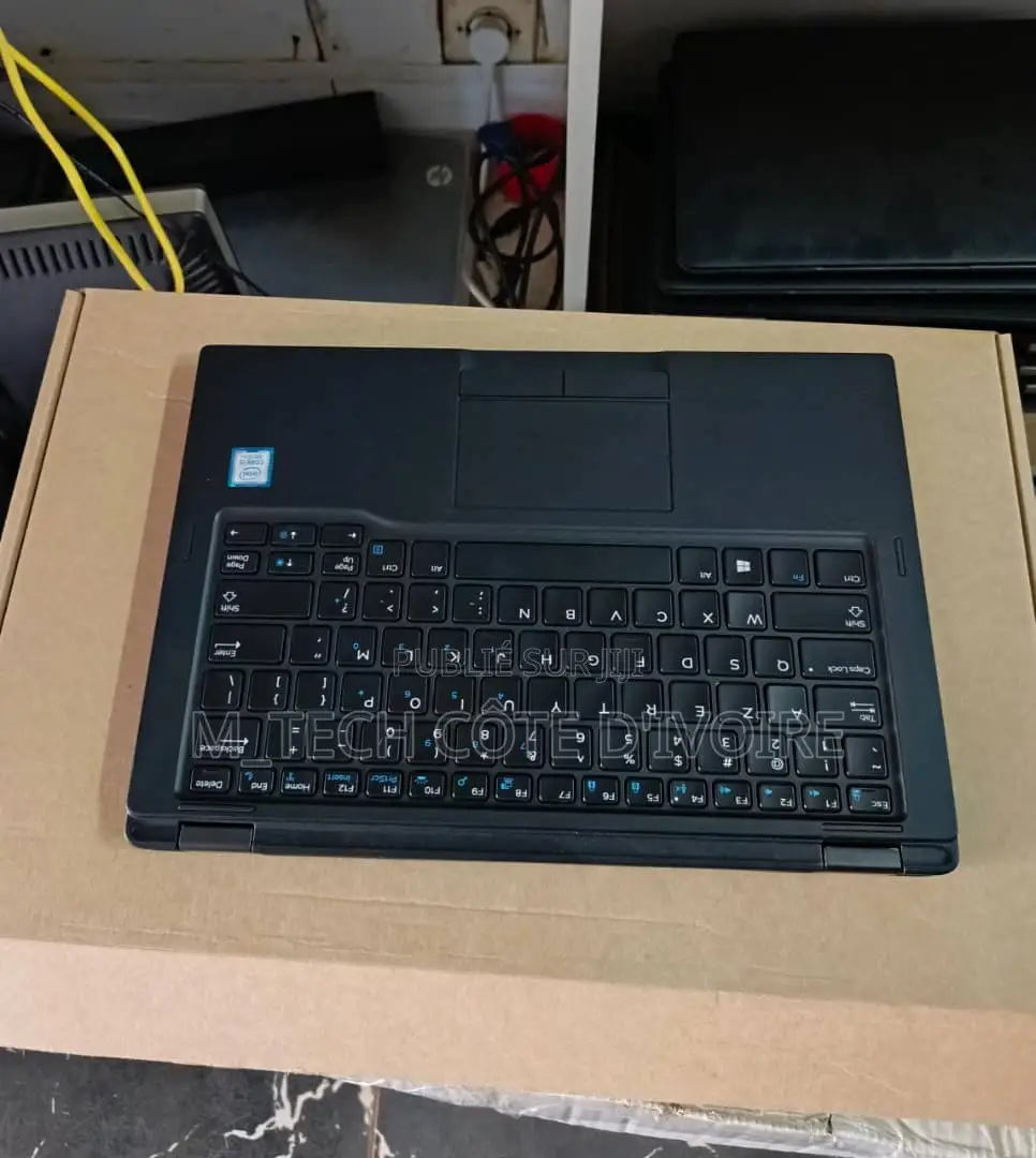 Ordinateur portable Dell Latitude 7390 8GB Intel Core i5 SSD 256GB