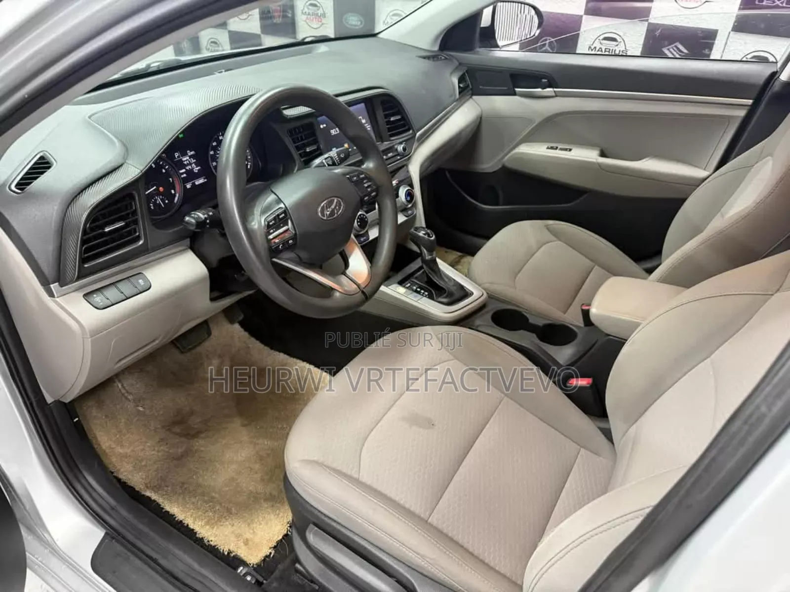Hyundai Elantra Value Edition 2019 Gris